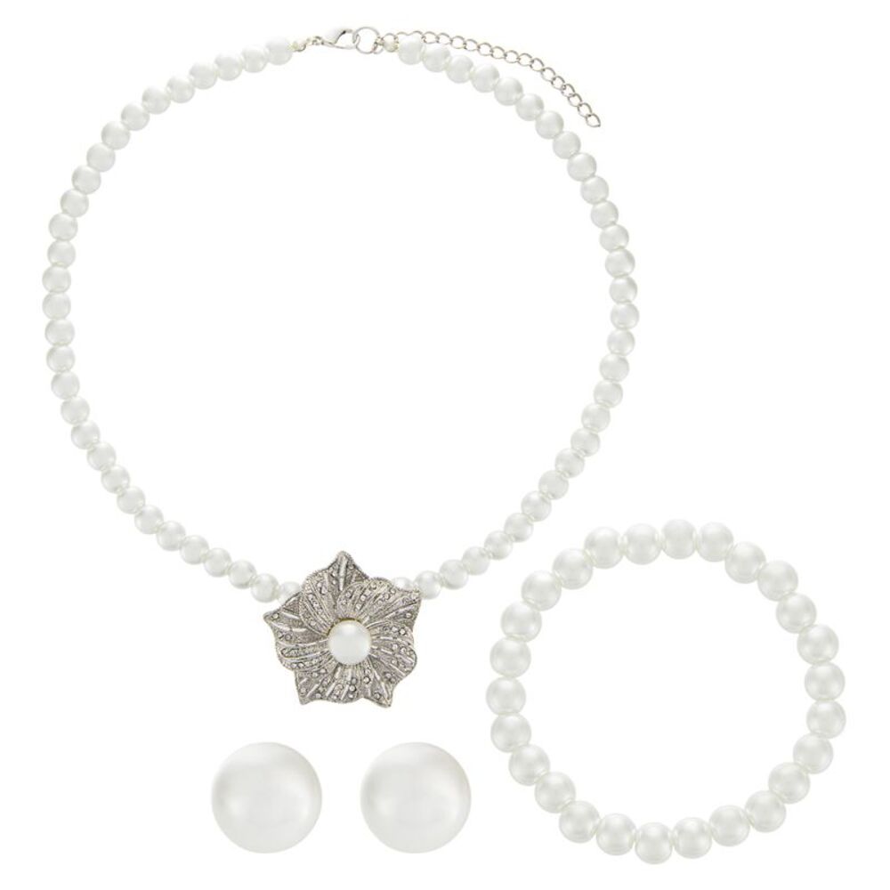 Classic Shell Pearl Necklace with Crystal Encrusted Floral Pendant Jewelry Set